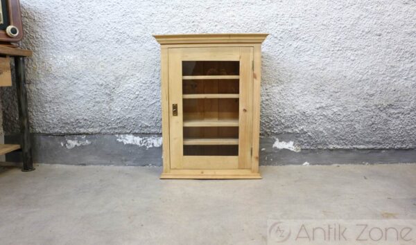 Kleiner Apothekerschrank